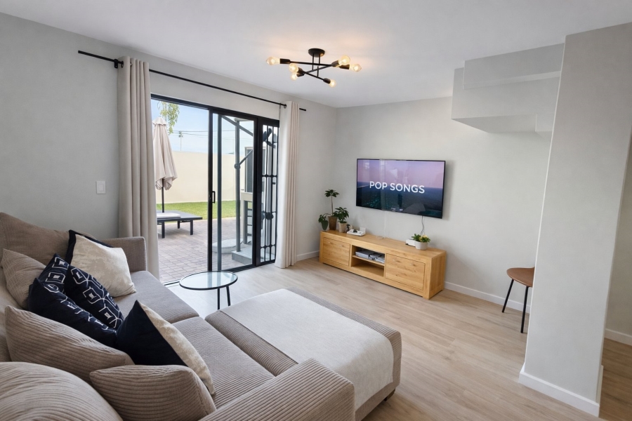 2 Bedroom Property for Sale in Burgundy Estate Western Cape